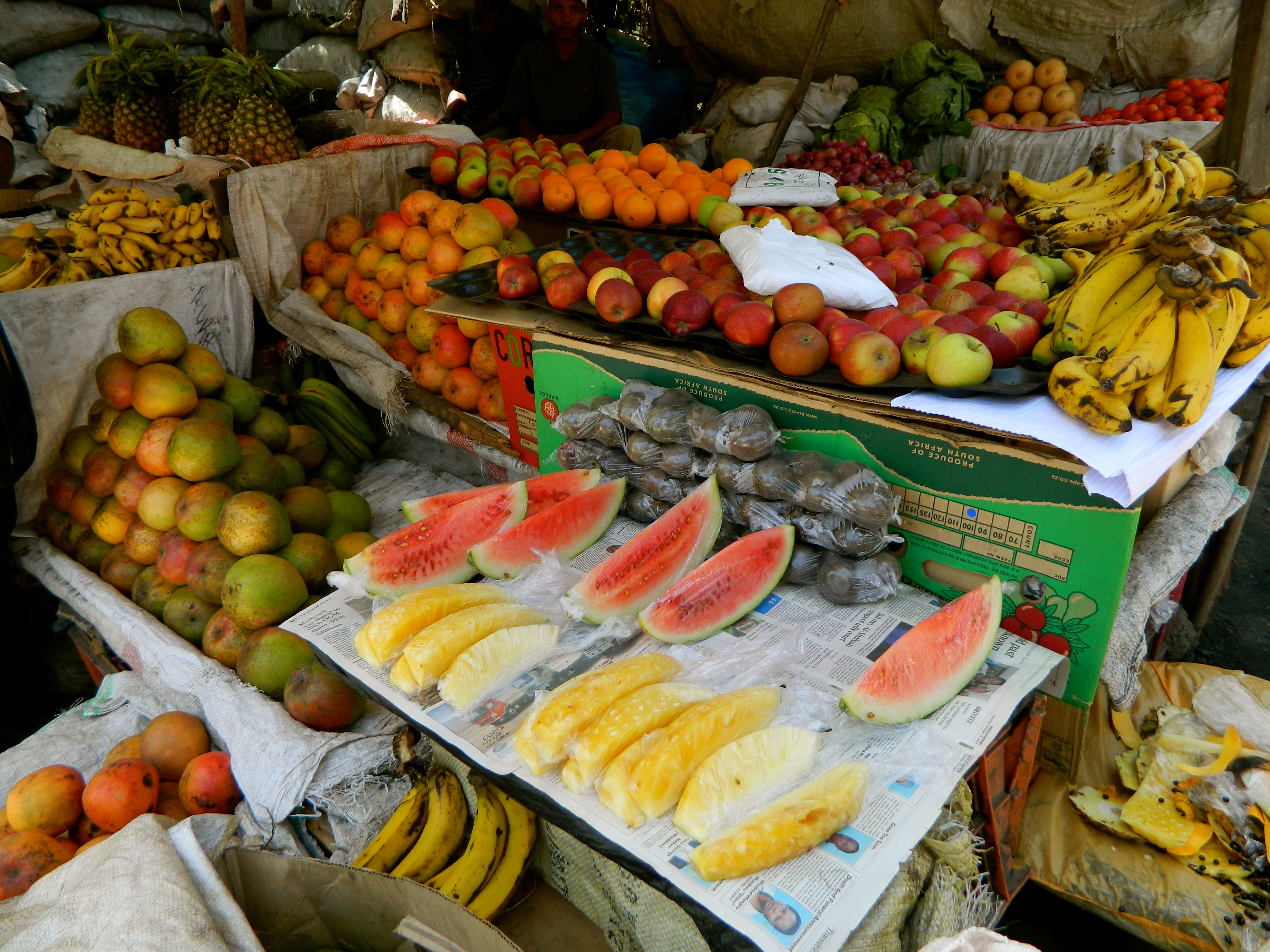 One of the stands just around the corner from our office. Pineapple spears and watermelon slices are only 20 Kenyan shillings each, that’s about 25 cents!
