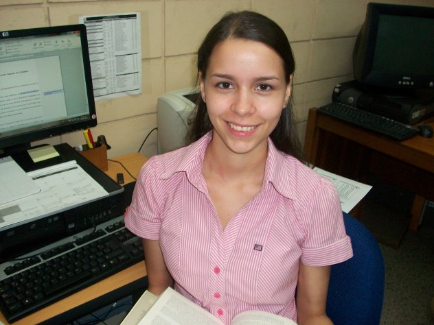 Meet Indira! One of the talented students from Cali.