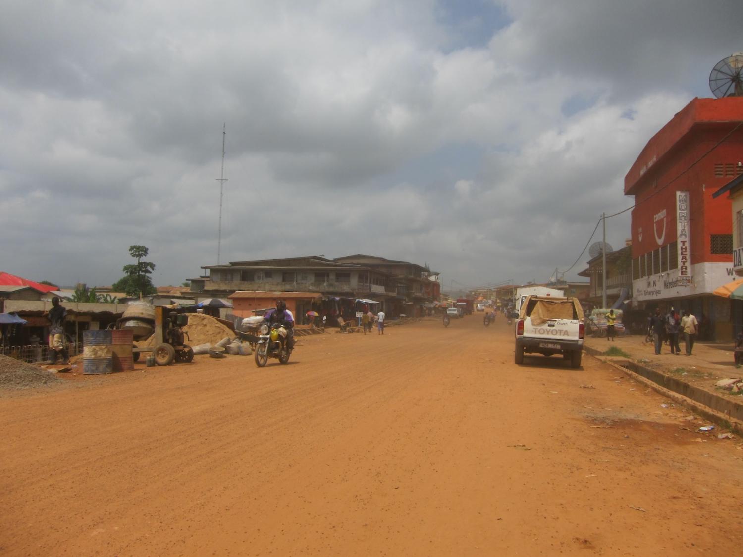 Koidu's main street. Diamond mining has brought very little infrastructure development to this grim town