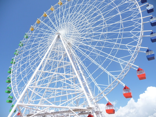 P1040827 Going full circle. Ferris Wheel in Cholpon-Ata, Issyk-Kul Lake Region, Kyrgyyzstan