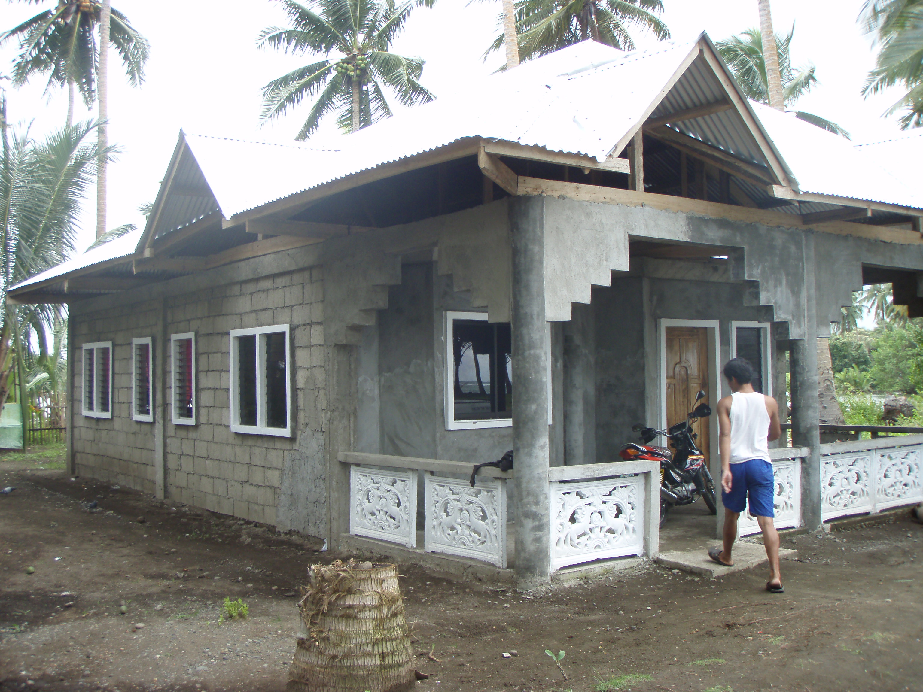 A Hundred Thousand Peso House A Hundred Thousand Peso House