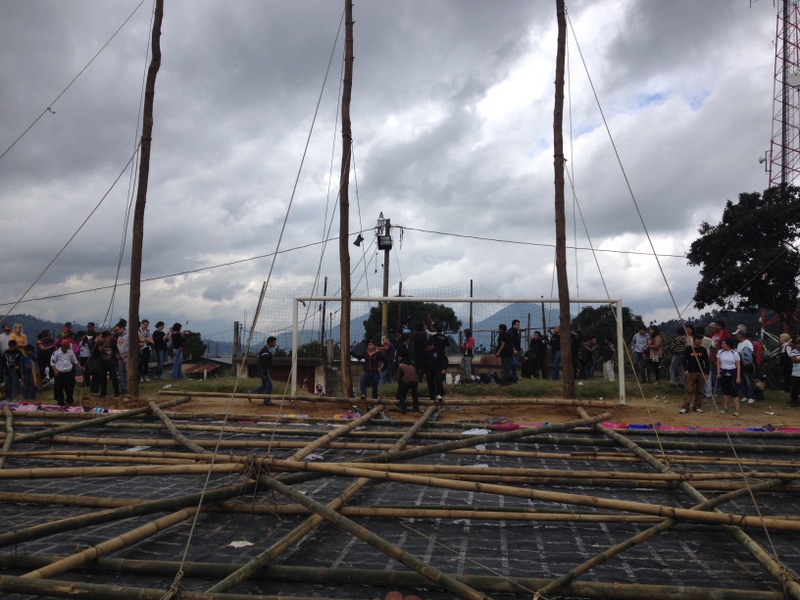 It takes a lot of bamboo to hoist up and display a 3-story kite!