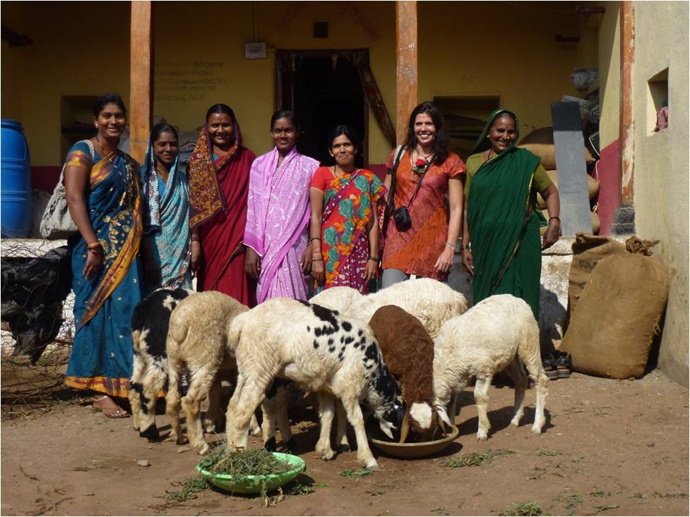First on left: Shanta (Future Greens’ field officer); Layamma JLG members and me (photo by Shivappa from MicroGraam)