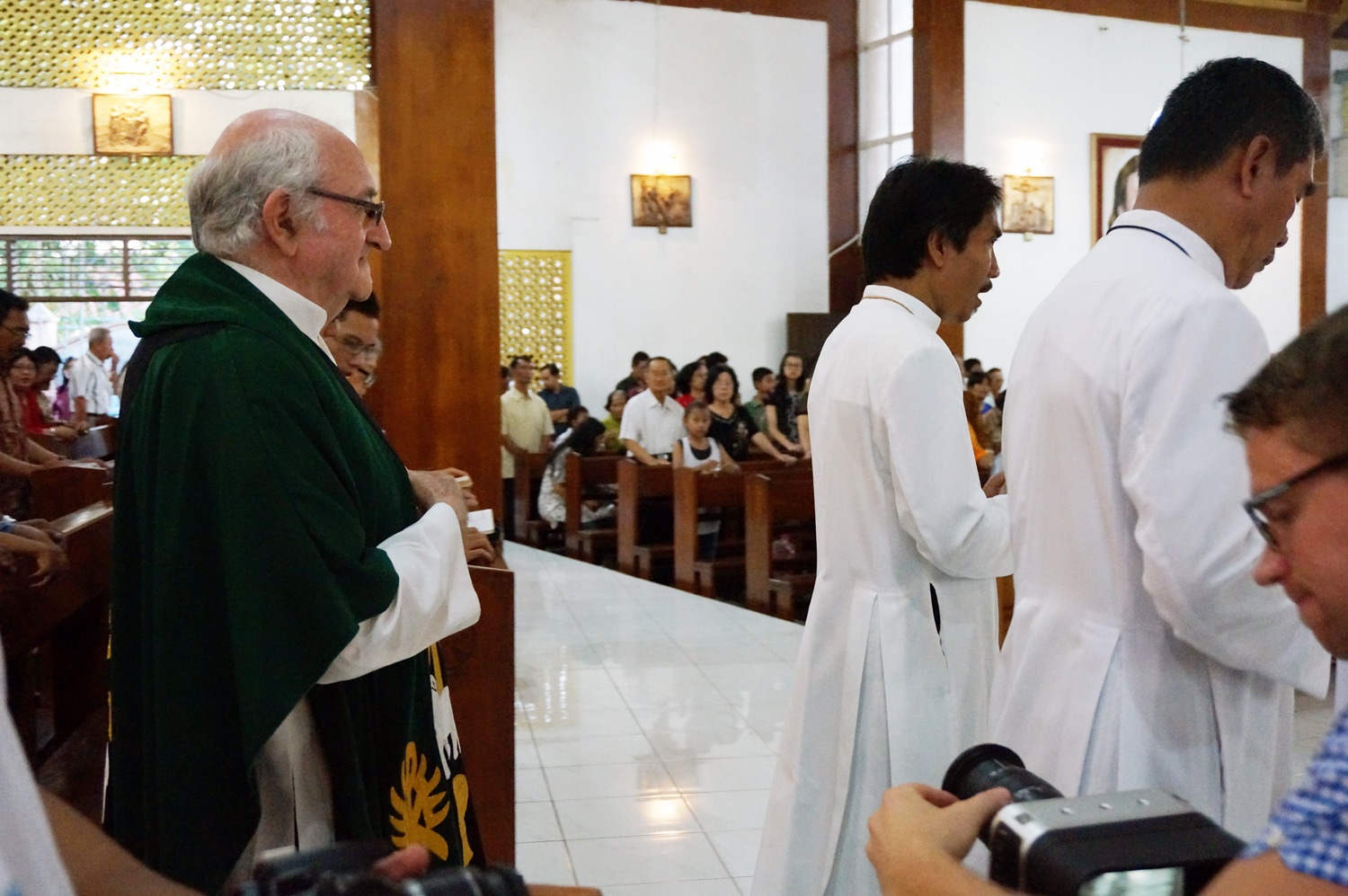 Church service. Photo credit: Yungkit