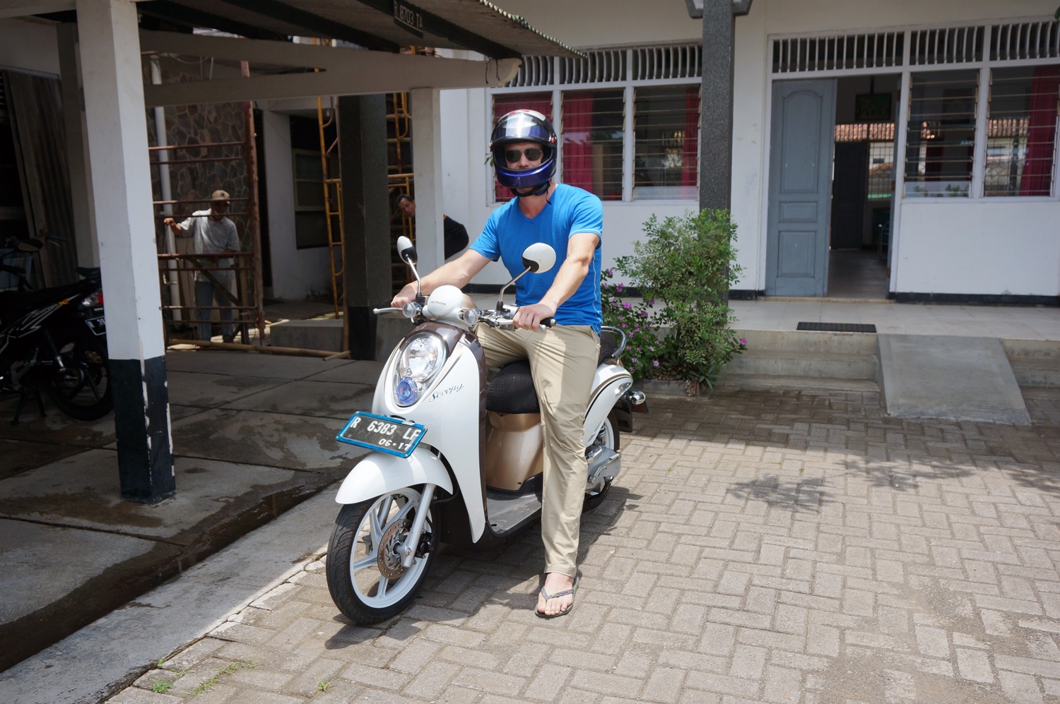 The motorbike. Photo credit: Yungkit