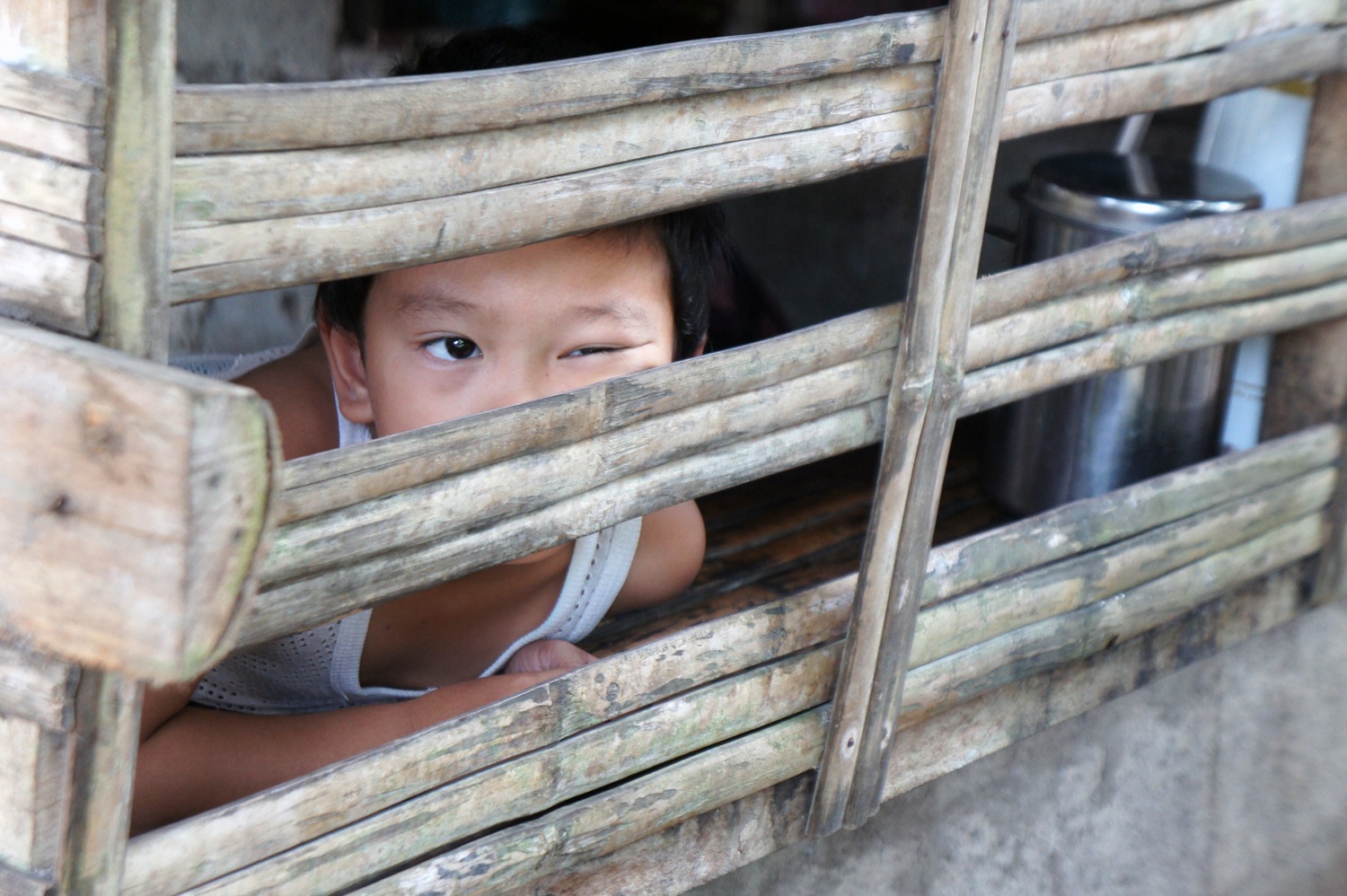 Little kid watching our shoot. Photo credit: Yungkit