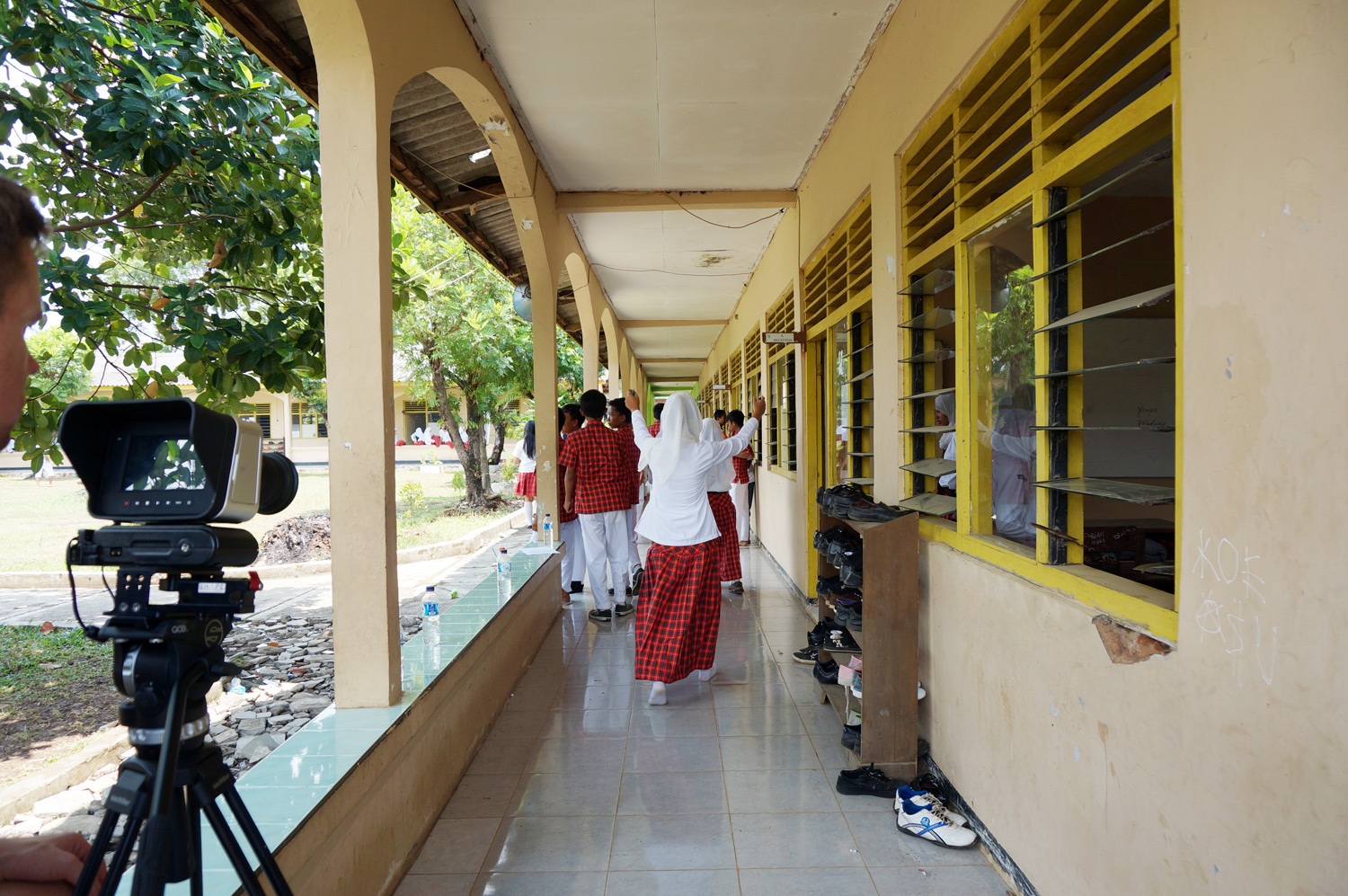 Breaktimee at school. Photo credit: Yungkit