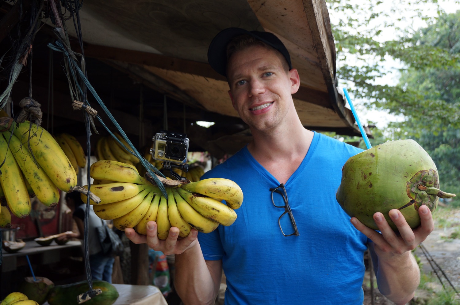 Banana cam in one hand, Buko (coconut) in the other - life is good! Photo credit: Yungkit