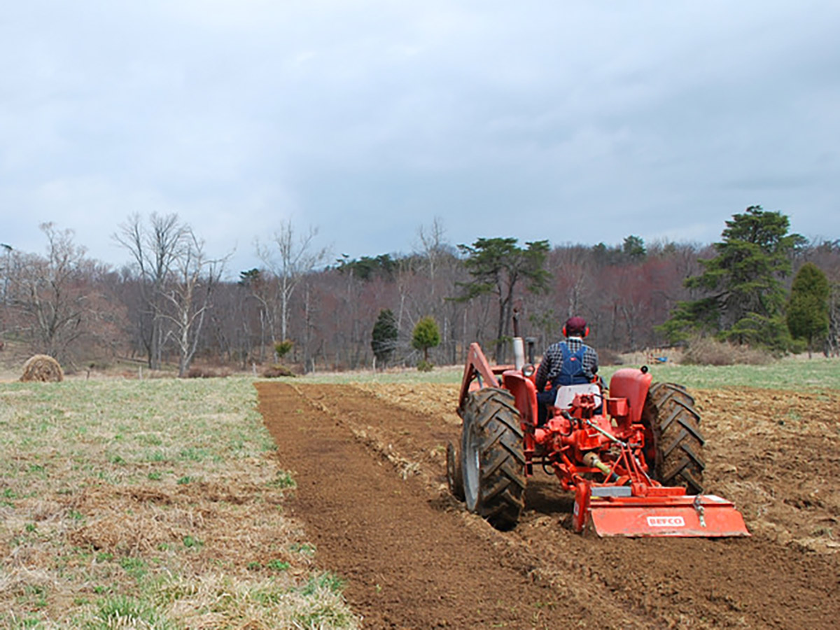 David Telferror visits a small farmer in Louisville, Kentucky who needed to purchase a tractor in order to increase his farm’s efficiency.