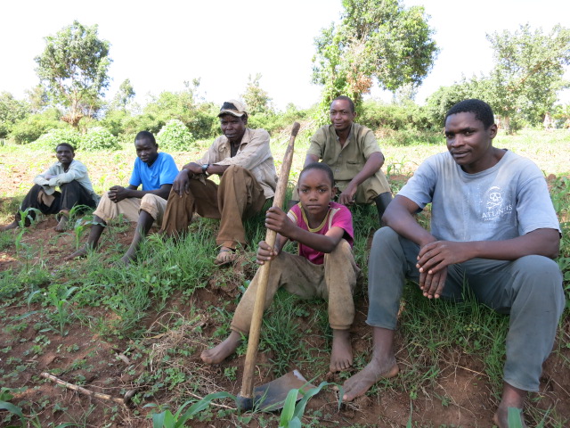 When Katrina Ngo visited borrowers in the western reaches of Kenya she met up with the Kemera group, a small agricultural cooperative, as they took a break from the hot mid-day sun.